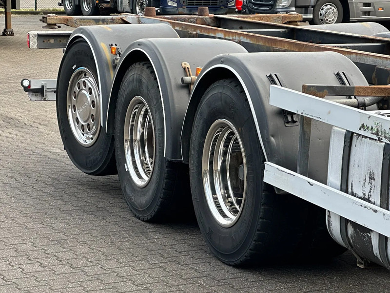 Scania R520 V8 8x4*4 Bdf / Retarder / 2 Tank / Full Air / Euro 6 - Transporter kontejnera/ Kamion s izmjenjivim sanducima: slika Scania R520 V8 8x4*4 Bdf / Retarder / 2 Tank / Full Air / Euro 6 - Transporter kontejnera/ Kamion s izmjenjivim sanducima Scania R520 V8 8x4*4 Bdf / Retarder / 2 Tank / Full Air / Euro 6 - Transporter kontejnera/ Kamion s izmjenjivim sanducima: slika Scania R520 V8 8x4*4 Bdf / Retarder / 2 Tank / Full Air / Euro 6 - Transporter kontejnera/ Kamion s izmjenjivim sanducima