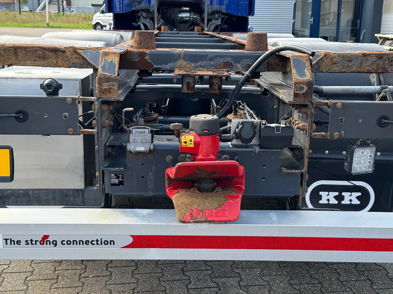 Scania R520 V8 8x4*4 Retarder / BDF / Full Air / Euro 6 - Transporter kontejnera/ Kamion s izmjenjivim sanducima: slika Scania R520 V8 8x4*4 Retarder / BDF / Full Air / Euro 6 - Transporter kontejnera/ Kamion s izmjenjivim sanducima Scania R520 V8 8x4*4 Retarder / BDF / Full Air / Euro 6 - Transporter kontejnera/ Kamion s izmjenjivim sanducima: slika Scania R520 V8 8x4*4 Retarder / BDF / Full Air / Euro 6 - Transporter kontejnera/ Kamion s izmjenjivim sanducima