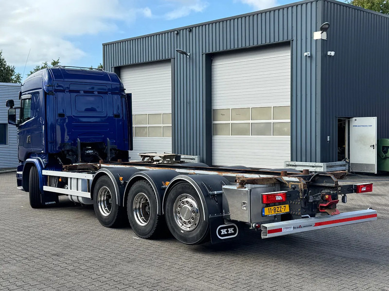 Scania R520 V8 8x4*4 Retarder / BDF / Full Air / Euro 6 - Transporter kontejnera/ Kamion s izmjenjivim sanducima: slika Scania R520 V8 8x4*4 Retarder / BDF / Full Air / Euro 6 - Transporter kontejnera/ Kamion s izmjenjivim sanducima Scania R520 V8 8x4*4 Retarder / BDF / Full Air / Euro 6 - Transporter kontejnera/ Kamion s izmjenjivim sanducima: slika Scania R520 V8 8x4*4 Retarder / BDF / Full Air / Euro 6 - Transporter kontejnera/ Kamion s izmjenjivim sanducima