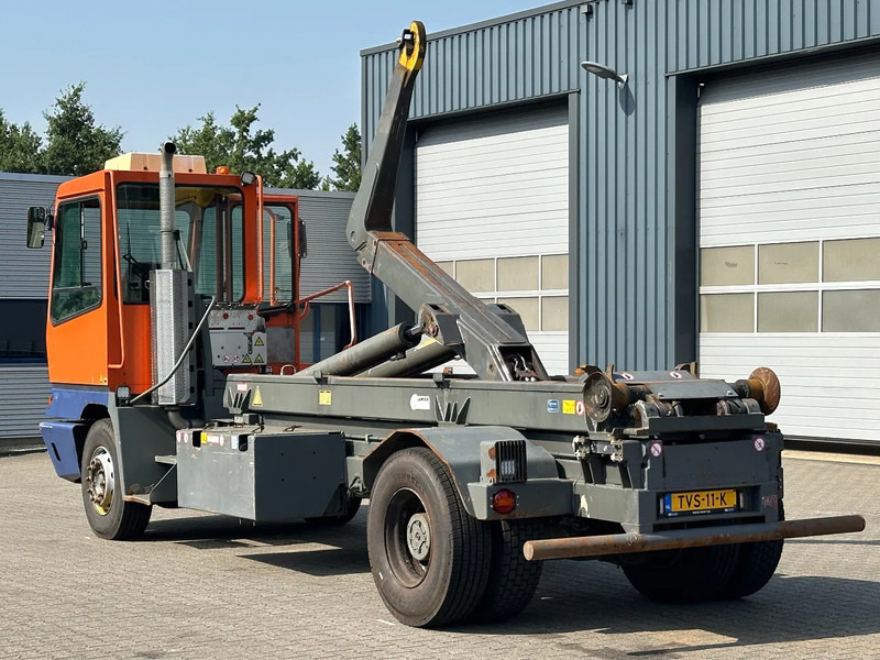 Terberg YT 222 4x2 AJK 30T Haakarm / Weegsysteem / Overdrukcabine / *NL-Kenteken* - Kamion s kukastom dizalicom: slika Terberg YT 222 4x2 AJK 30T Haakarm / Weegsysteem / Overdrukcabine / *NL-Kenteken* - Kamion s kukastom dizalicom Terberg YT 222 4x2 AJK 30T Haakarm / Weegsysteem / Overdrukcabine / *NL-Kenteken* - Kamion s kukastom dizalicom: slika Terberg YT 222 4x2 AJK 30T Haakarm / Weegsysteem / Overdrukcabine / *NL-Kenteken* - Kamion s kukastom dizalicom