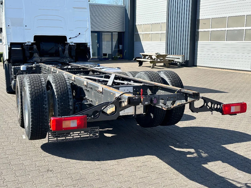 Volvo FH 16.650 6x2 Chassis Retarder Euro 6 WB 4.30 Full Air - Kamion-šasija: slika Volvo FH 16.650 6x2 Chassis Retarder Euro 6 WB 4.30 Full Air - Kamion-šasija Volvo FH 16.650 6x2 Chassis Retarder Euro 6 WB 4.30 Full Air - Kamion-šasija: slika Volvo FH 16.650 6x2 Chassis Retarder Euro 6 WB 4.30 Full Air - Kamion-šasija