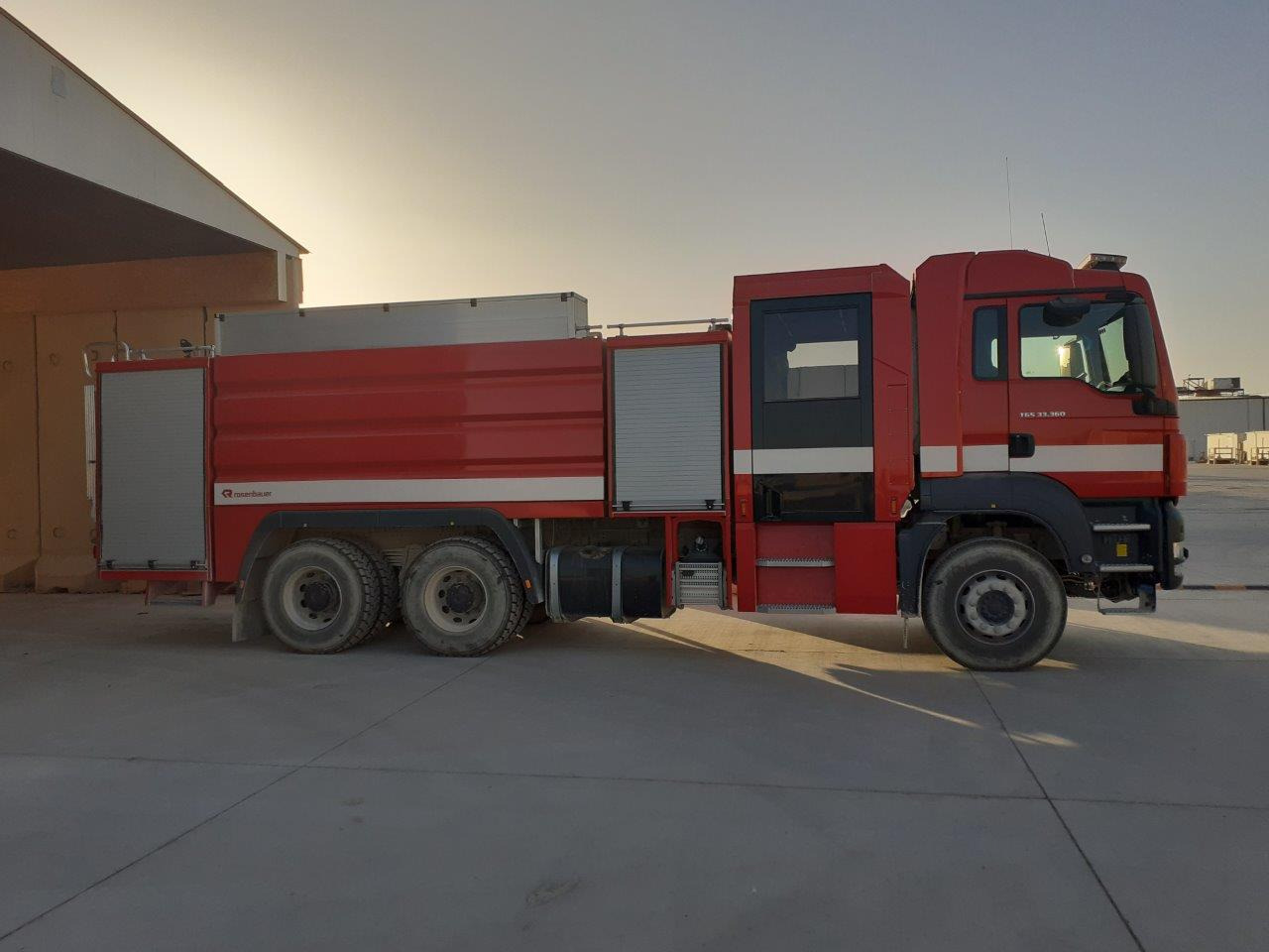 Rosenbauer Man Mustang TLF 11000 6x4 - Vatrogasno vozilo: slika Rosenbauer Man Mustang TLF 11000 6x4 - Vatrogasno vozilo Rosenbauer Man Mustang TLF 11000 6x4 - Vatrogasno vozilo: slika Rosenbauer Man Mustang TLF 11000 6x4 - Vatrogasno vozilo