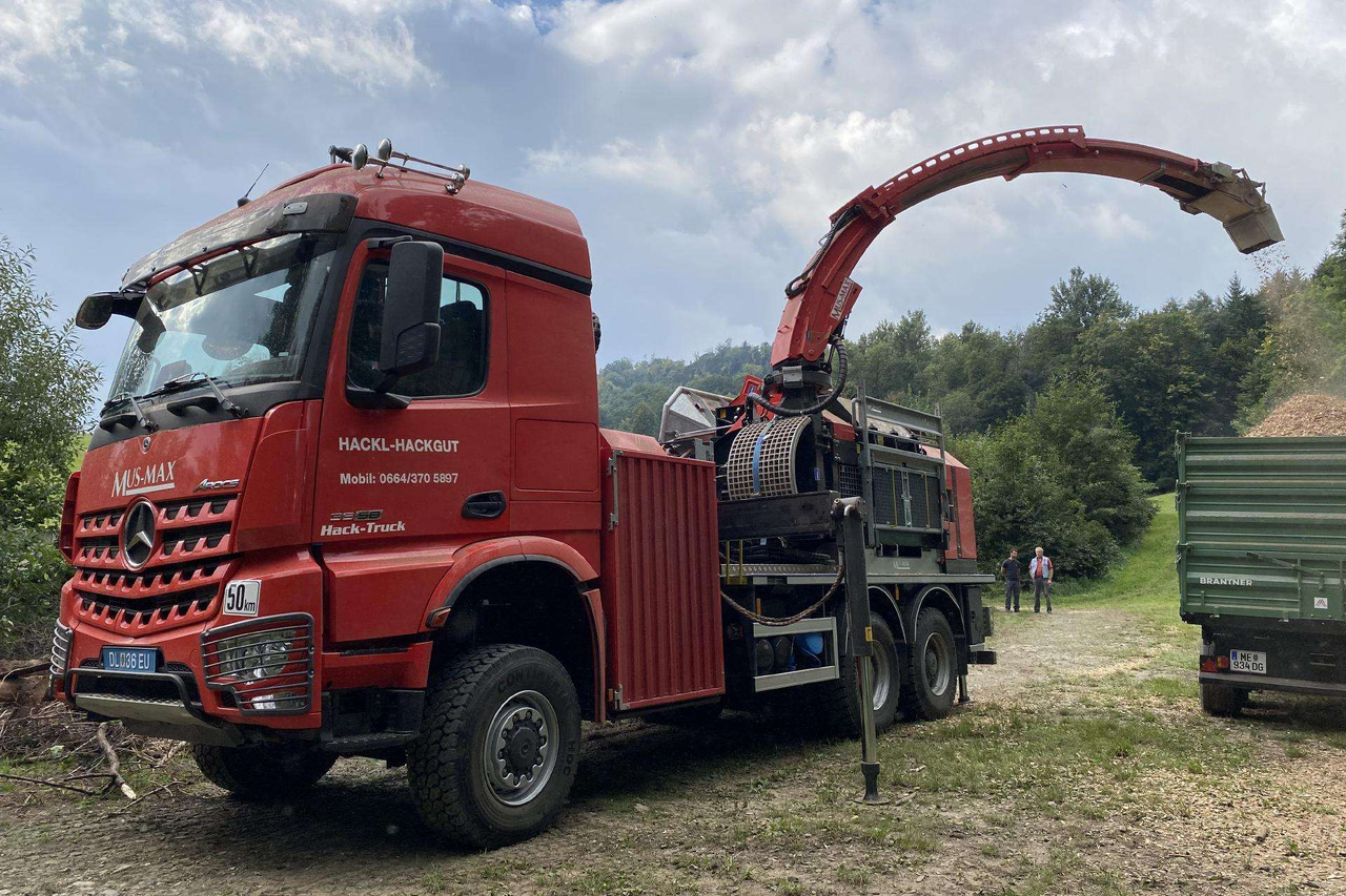 Mercedes MUSMAX WT11 NMV - Drobilica za drvo, Kamion: slika Mercedes MUSMAX WT11 NMV - Drobilica za drvo, Kamion Mercedes MUSMAX WT11 NMV - Drobilica za drvo, Kamion: slika Mercedes MUSMAX WT11 NMV - Drobilica za drvo, Kamion