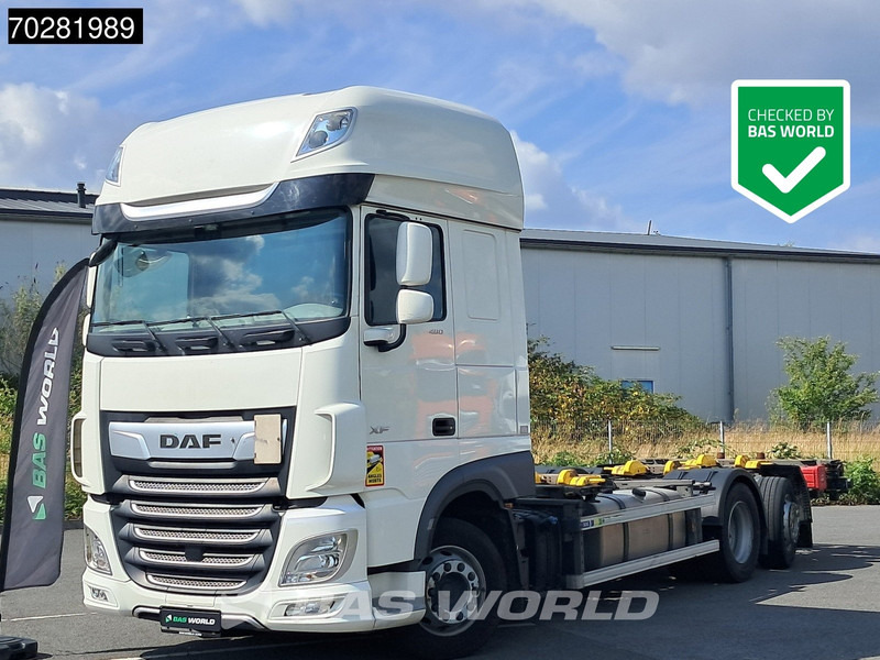 DAF XF 480 6X2 SSC BDF Retarder 2xTanks Lift+Lenkachse ACC Euro 6 - Transporter kontejnera/ Kamion s izmjenjivim sanducima: slika DAF XF 480 6X2 SSC BDF Retarder 2xTanks Lift+Lenkachse ACC Euro 6 - Transporter kontejnera/ Kamion s izmjenjivim sanducima DAF XF 480 6X2 SSC BDF Retarder 2xTanks Lift+Lenkachse ACC Euro 6 - Transporter kontejnera/ Kamion s izmjenjivim sanducima: slika DAF XF 480 6X2 SSC BDF Retarder 2xTanks Lift+Lenkachse ACC Euro 6 - Transporter kontejnera/ Kamion s izmjenjivim sanducima