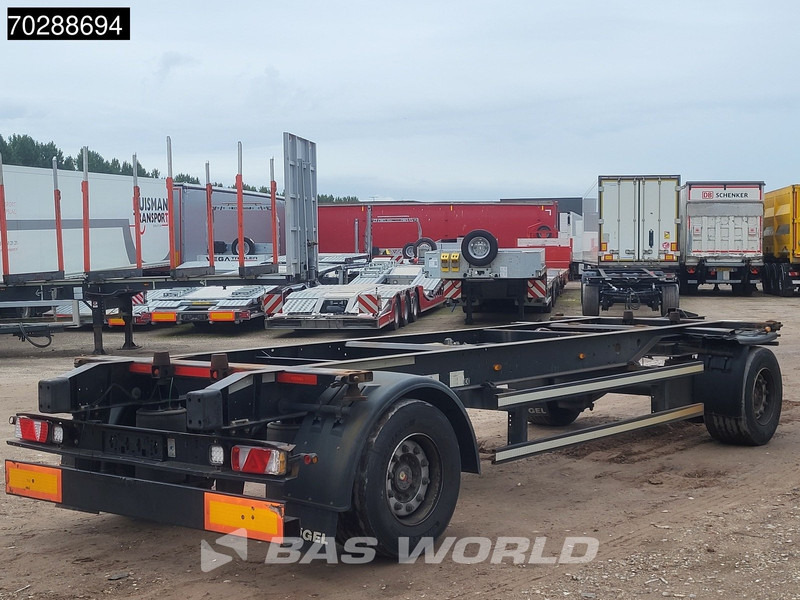 Kögel AW18 - Transporter kontejnera/ Prikolica s izmjenjivim sanducima: slika Kögel AW18 - Transporter kontejnera/ Prikolica s izmjenjivim sanducima Kögel AW18 - Transporter kontejnera/ Prikolica s izmjenjivim sanducima: slika Kögel AW18 - Transporter kontejnera/ Prikolica s izmjenjivim sanducima