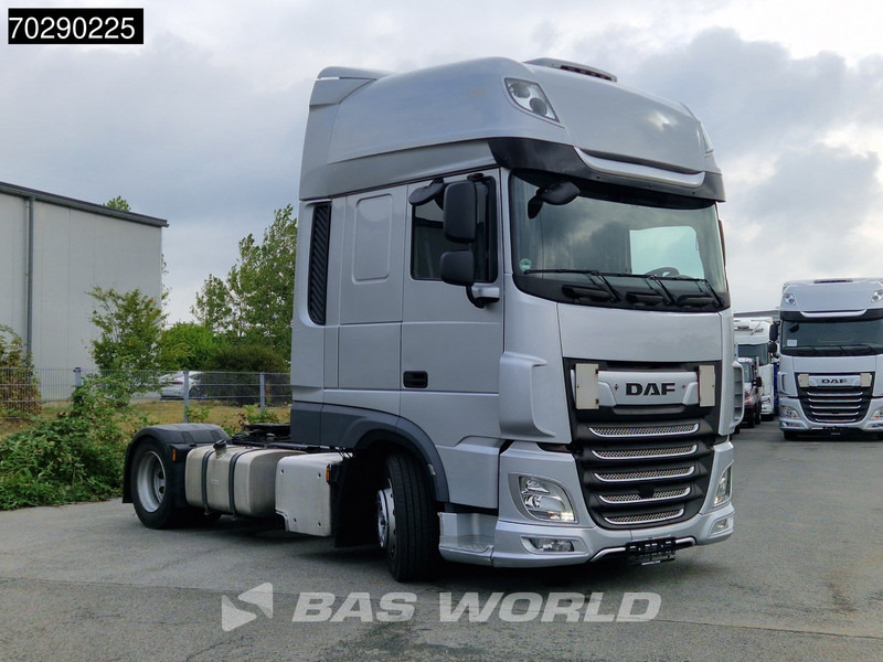 DAF XF 480 4X2 Retarder Mega Standairco 2xTanks ACC Euro 6 - Tegljač: slika DAF XF 480 4X2 Retarder Mega Standairco 2xTanks ACC Euro 6 - Tegljač DAF XF 480 4X2 Retarder Mega Standairco 2xTanks ACC Euro 6 - Tegljač: slika DAF XF 480 4X2 Retarder Mega Standairco 2xTanks ACC Euro 6 - Tegljač