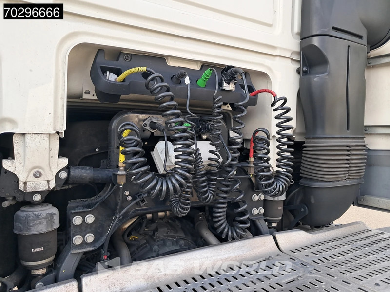 DAF XF 480 4X2 SSC Retarder 2xTanks ACC LED Standklima Euro 6 - Tegljač: slika DAF XF 480 4X2 SSC Retarder 2xTanks ACC LED Standklima Euro 6 - Tegljač DAF XF 480 4X2 SSC Retarder 2xTanks ACC LED Standklima Euro 6 - Tegljač: slika DAF XF 480 4X2 SSC Retarder 2xTanks ACC LED Standklima Euro 6 - Tegljač