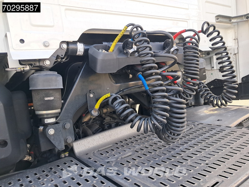 Tegljač DAF XG+ 530 4X2 Retarder 2xTanks ACC Standklima: slika Tegljač DAF XG+ 530 4X2 Retarder 2xTanks ACC Standklima