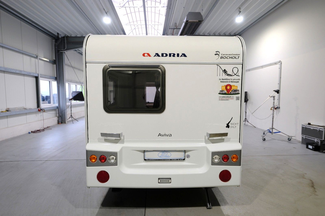 Adria Aviva 400 PS/Festbett/Seitensitzgruppe/Mover - Kamp prikolica: slika Adria Aviva 400 PS/Festbett/Seitensitzgruppe/Mover - Kamp prikolica Adria Aviva 400 PS/Festbett/Seitensitzgruppe/Mover - Kamp prikolica: slika Adria Aviva 400 PS/Festbett/Seitensitzgruppe/Mover - Kamp prikolica