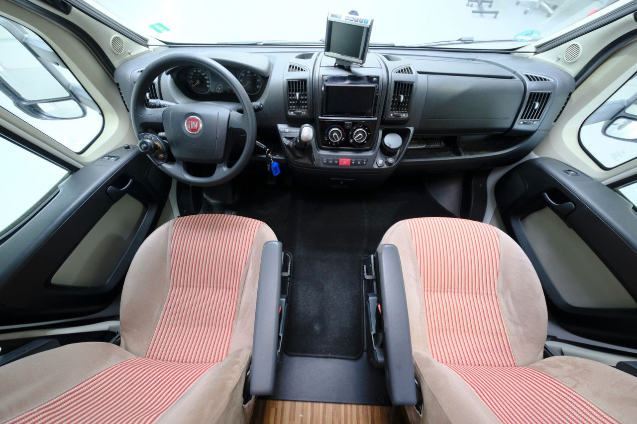 Adria Matrix Axess M 590 SG/Automatik/Hubbett/TOP - Poluintegrirani kamper: slika Adria Matrix Axess M 590 SG/Automatik/Hubbett/TOP - Poluintegrirani kamper Adria Matrix Axess M 590 SG/Automatik/Hubbett/TOP - Poluintegrirani kamper: slika Adria Matrix Axess M 590 SG/Automatik/Hubbett/TOP - Poluintegrirani kamper