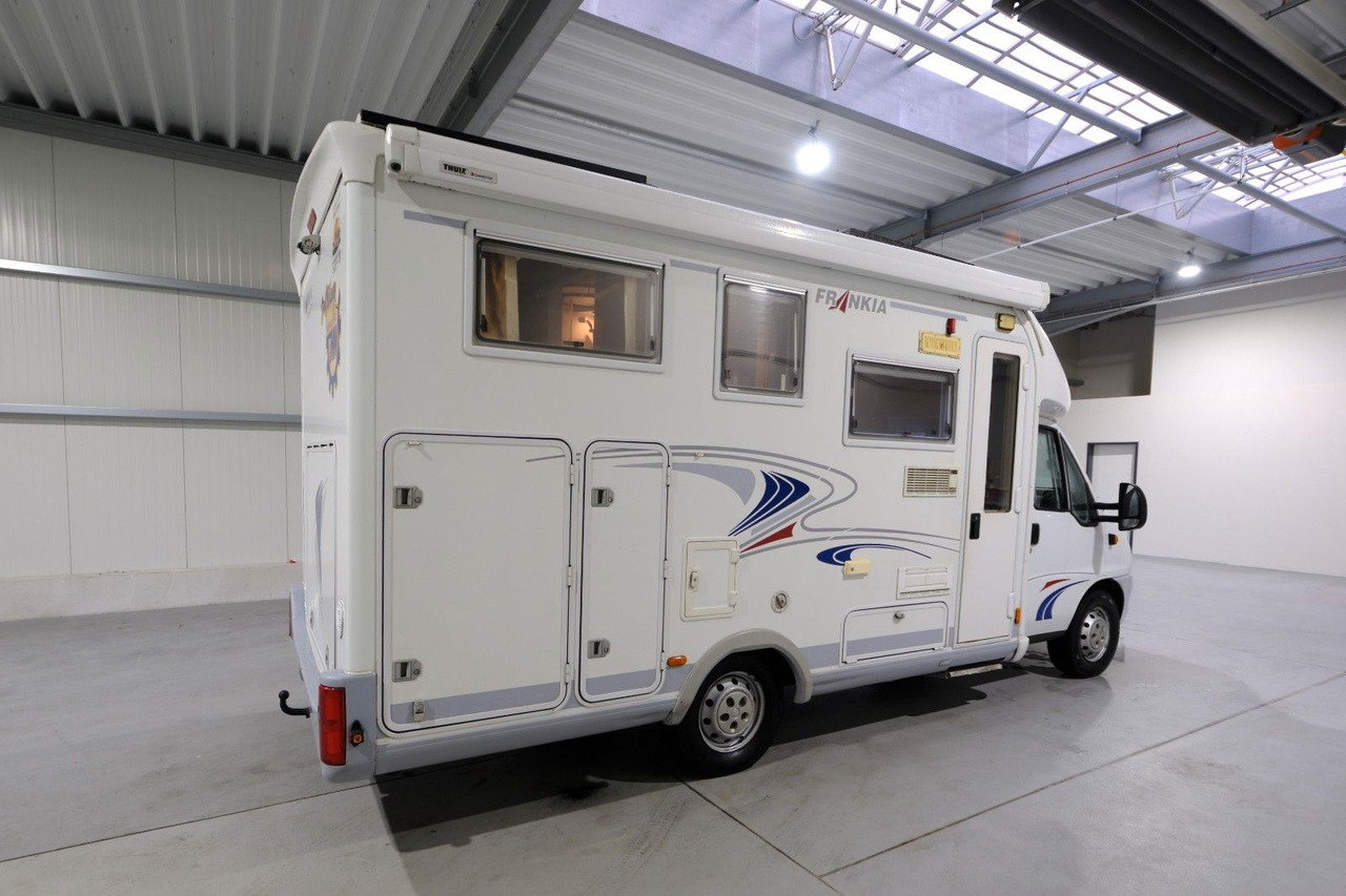 Frankia T 650 BD/Festbett/Garage/Solar/Markise Frankia T 650 BD/Festbett/Garage/Solar/Markise - Poluintegrirani kamper: slika Frankia T 650 BD/Festbett/Garage/Solar/Markise Frankia T 650 BD/Festbett/Garage/Solar/Markise - Poluintegrirani kamper Frankia T 650 BD/Festbett/Garage/Solar/Markise Frankia T 650 BD/Festbett/Garage/Solar/Markise - Poluintegrirani kamper: slika Frankia T 650 BD/Festbett/Garage/Solar/Markise Frankia T 650 BD/Festbett/Garage/Solar/Markise - Poluintegrirani kamper