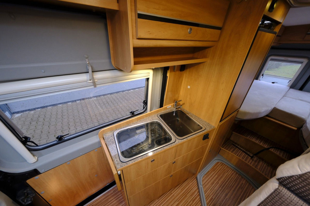Kamp kombi Pössl Roadcruiser-Automatik-Einzelbetten-Anhänerkupplu Pössl Roadcruiser-Automatik-Einzelbetten-Anhänerkupplu: slika Kamp kombi Pössl Roadcruiser-Automatik-Einzelbetten-Anhänerkupplu Pössl Roadcruiser-Automatik-Einzelbetten-Anhänerkupplu
