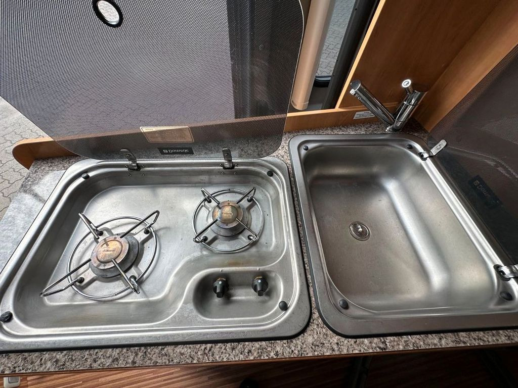 Kamp kombi Pössl Roadcruiser-Automatik-Einzelbetten-Anhänerkupplu Pössl Roadcruiser-Automatik-Einzelbetten-Anhänerkupplu: slika Kamp kombi Pössl Roadcruiser-Automatik-Einzelbetten-Anhänerkupplu Pössl Roadcruiser-Automatik-Einzelbetten-Anhänerkupplu