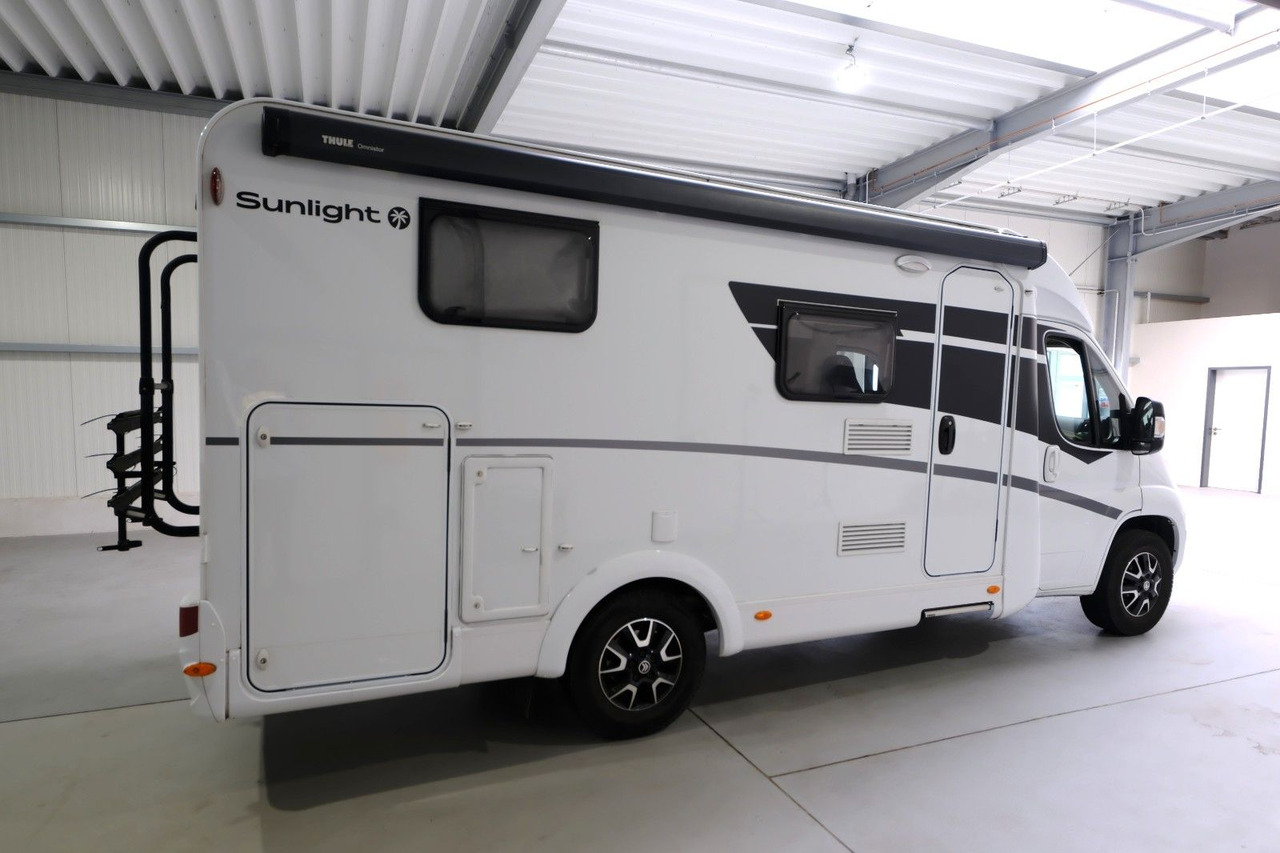 Sunlight V 66 Adventure Edition/Einzelbetten/Garage/Klima - Poluintegrirani kamper: slika Sunlight V 66 Adventure Edition/Einzelbetten/Garage/Klima - Poluintegrirani kamper Sunlight V 66 Adventure Edition/Einzelbetten/Garage/Klima - Poluintegrirani kamper: slika Sunlight V 66 Adventure Edition/Einzelbetten/Garage/Klima - Poluintegrirani kamper