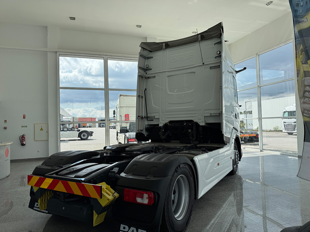 DAF XG 480 FT - Tegljač: slika DAF XG 480 FT - Tegljač DAF XG 480 FT - Tegljač: slika DAF XG 480 FT - Tegljač