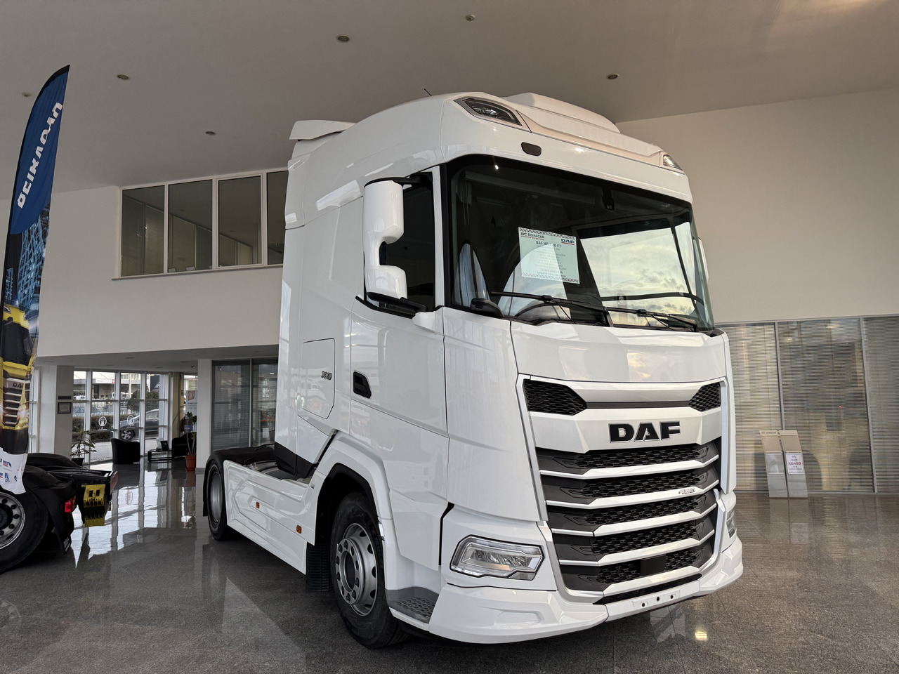 DAF XG480 - Tegljač: slika DAF XG480 - Tegljač DAF XG480 - Tegljač: slika DAF XG480 - Tegljač