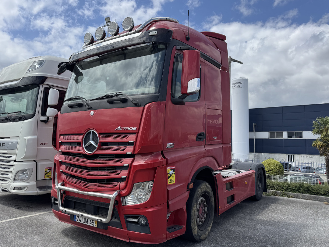 Mercedes Actros 510 1851 - Tegljač: slika Mercedes Actros 510 1851 - Tegljač Mercedes Actros 510 1851 - Tegljač: slika Mercedes Actros 510 1851 - Tegljač