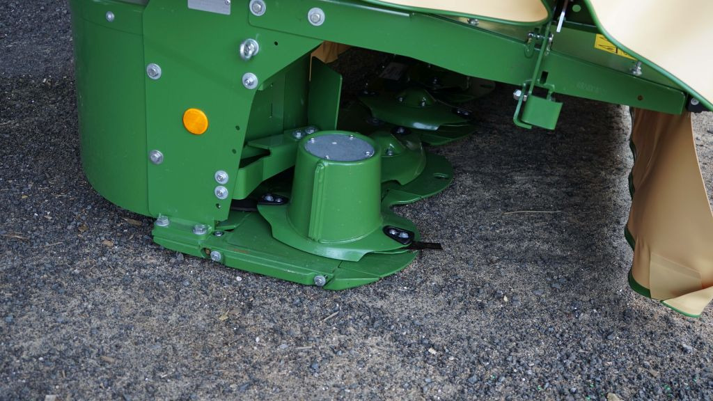 Zakup Krone EasyCut F 320 CV gez. Gen.2 (20693) Krone EasyCut F 320 CV gez. Gen.2 (20693): slika Zakup Krone EasyCut F 320 CV gez. Gen.2 (20693) Krone EasyCut F 320 CV gez. Gen.2 (20693)