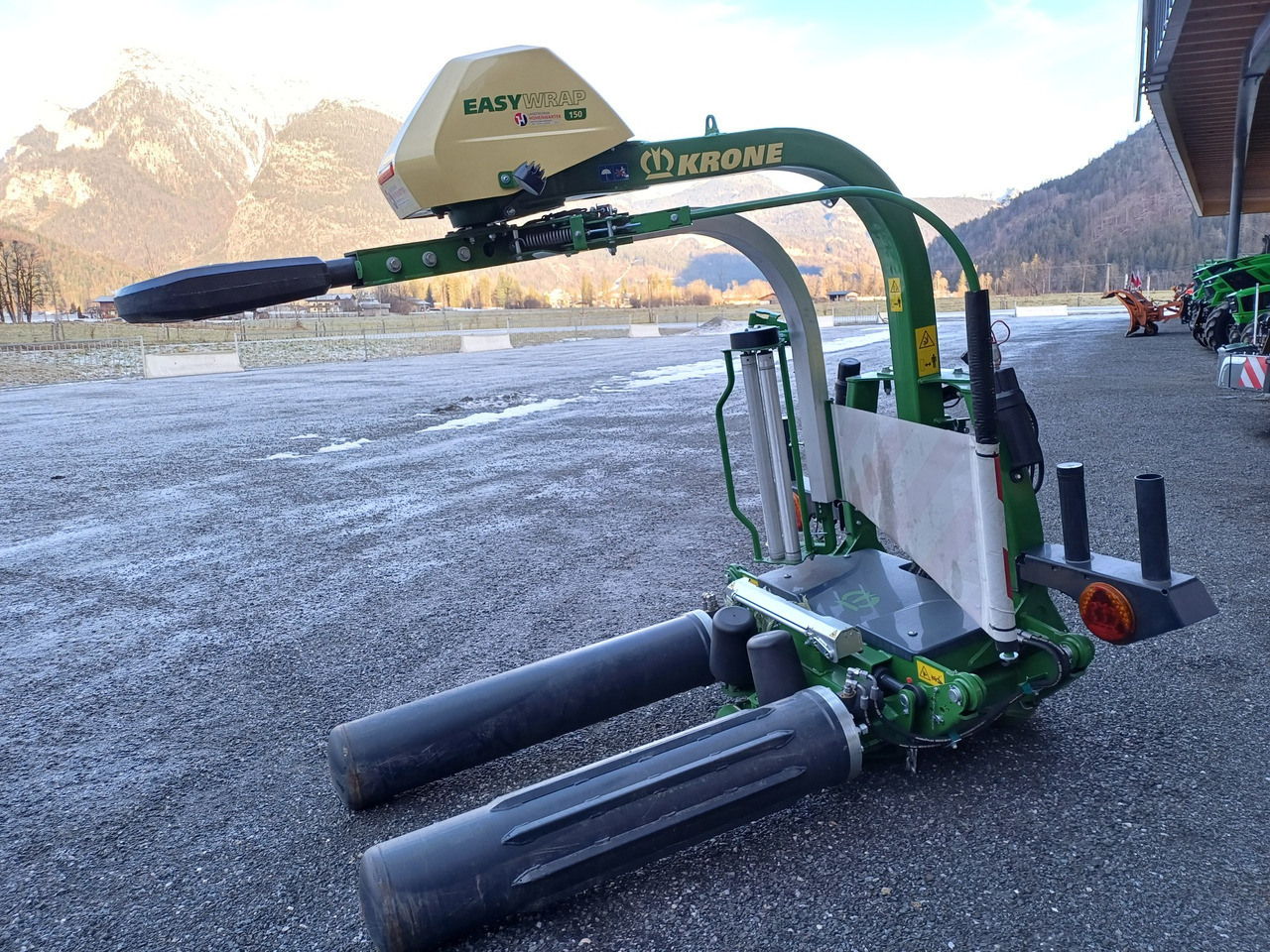 Krone Easywrap 150 (22488) - Omotač bala: slika Krone Easywrap 150 (22488) - Omotač bala Krone Easywrap 150 (22488) - Omotač bala: slika Krone Easywrap 150 (22488) - Omotač bala