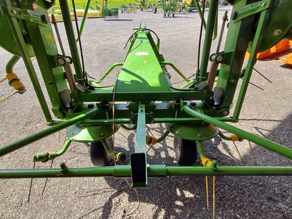 Krone KW 6.02/6 (22003) - Prevrtač sijena/ Grabulje: slika Krone KW 6.02/6 (22003) - Prevrtač sijena/ Grabulje Krone KW 6.02/6 (22003) - Prevrtač sijena/ Grabulje: slika Krone KW 6.02/6 (22003) - Prevrtač sijena/ Grabulje