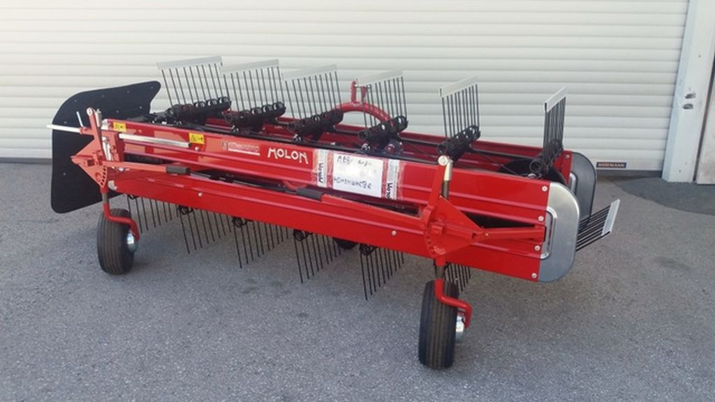 Molon 250/5R zu Traktor gEnio (15866) - Prevrtač sijena/ Grabulje: slika Molon 250/5R zu Traktor gEnio (15866) - Prevrtač sijena/ Grabulje Molon 250/5R zu Traktor gEnio (15866) - Prevrtač sijena/ Grabulje: slika Molon 250/5R zu Traktor gEnio (15866) - Prevrtač sijena/ Grabulje