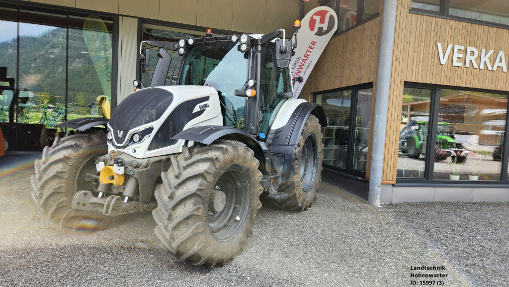 Valtra N 175 Direct (15997) - Traktor: slika Valtra N 175 Direct (15997) - Traktor Valtra N 175 Direct (15997) - Traktor: slika Valtra N 175 Direct (15997) - Traktor