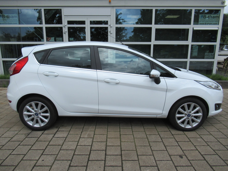 Ford Fiesta 1.0 EcoBoost 74KW Titanium 5-deurs - Hatchback: slika Ford Fiesta 1.0 EcoBoost 74KW Titanium 5-deurs - Hatchback Ford Fiesta 1.0 EcoBoost 74KW Titanium 5-deurs - Hatchback: slika Ford Fiesta 1.0 EcoBoost 74KW Titanium 5-deurs - Hatchback