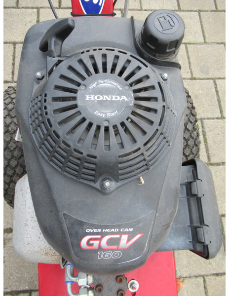 GS Sweep MS 0700R Onkruidborstel HONDA GCV160 - Oprema za vrt: slika GS Sweep MS 0700R Onkruidborstel HONDA GCV160 - Oprema za vrt GS Sweep MS 0700R Onkruidborstel HONDA GCV160 - Oprema za vrt: slika GS Sweep MS 0700R Onkruidborstel HONDA GCV160 - Oprema za vrt