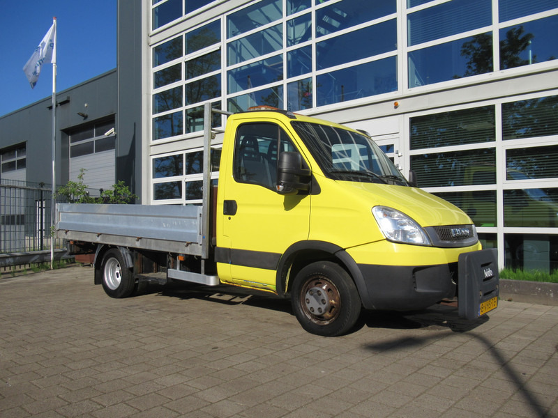 Iveco Daily 50C17 3.0D 125KW EEV 345 PickUp NIDO DIN - Dostavno vozilo s ravnom platformom: slika Iveco Daily 50C17 3.0D 125KW EEV 345 PickUp NIDO DIN - Dostavno vozilo s ravnom platformom Iveco Daily 50C17 3.0D 125KW EEV 345 PickUp NIDO DIN - Dostavno vozilo s ravnom platformom: slika Iveco Daily 50C17 3.0D 125KW EEV 345 PickUp NIDO DIN - Dostavno vozilo s ravnom platformom