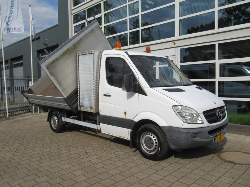 Mercedes-Benz Sprinter 310 2.2 CDI 70KW 366 3-Z./S./W. Kipper Tipper - Mali kamion kiper: slika Mercedes-Benz Sprinter 310 2.2 CDI 70KW 366 3-Z./S./W. Kipper Tipper - Mali kamion kiper Mercedes-Benz Sprinter 310 2.2 CDI 70KW 366 3-Z./S./W. Kipper Tipper - Mali kamion kiper: slika Mercedes-Benz Sprinter 310 2.2 CDI 70KW 366 3-Z./S./W. Kipper Tipper - Mali kamion kiper