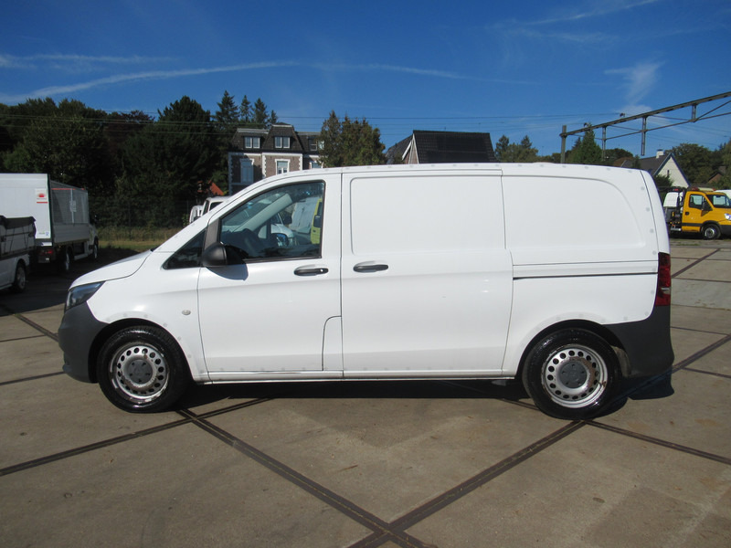 Mercedes-Benz Vito 639/5 4x4 113CDI DENSO koelinbouw - Dostavno vozilo hladnjača: slika Mercedes-Benz Vito 639/5 4x4 113CDI DENSO koelinbouw - Dostavno vozilo hladnjača Mercedes-Benz Vito 639/5 4x4 113CDI DENSO koelinbouw - Dostavno vozilo hladnjača: slika Mercedes-Benz Vito 639/5 4x4 113CDI DENSO koelinbouw - Dostavno vozilo hladnjača