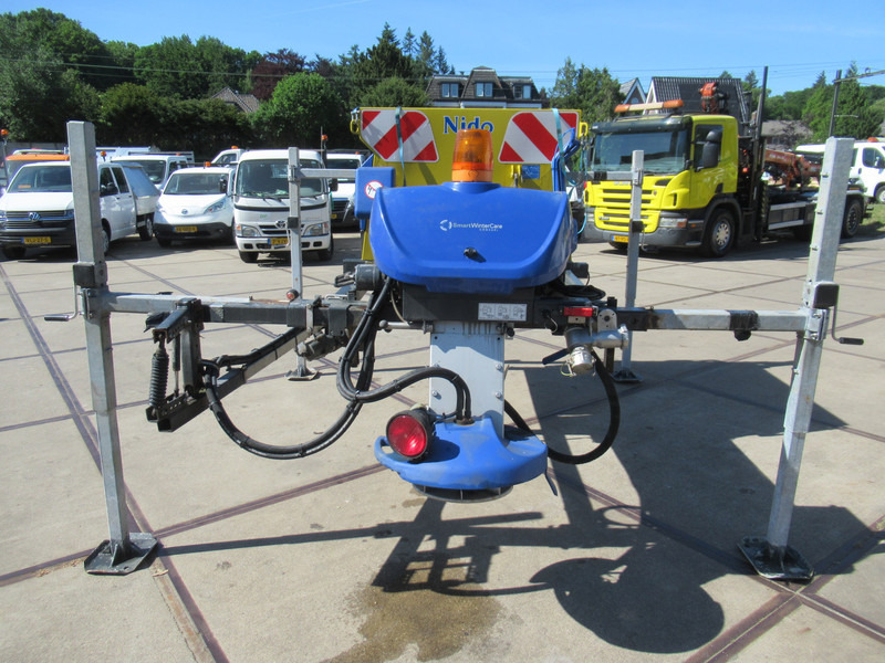 NIDO Stratos B08L-24 PCLN-350 Roto-power 0,8m3 + 350L Salzstreuer Saltspreader - Posipač pijeska/ Soli: slika NIDO Stratos B08L-24 PCLN-350 Roto-power 0,8m3 + 350L Salzstreuer Saltspreader - Posipač pijeska/ Soli NIDO Stratos B08L-24 PCLN-350 Roto-power 0,8m3 + 350L Salzstreuer Saltspreader - Posipač pijeska/ Soli: slika NIDO Stratos B08L-24 PCLN-350 Roto-power 0,8m3 + 350L Salzstreuer Saltspreader - Posipač pijeska/ Soli