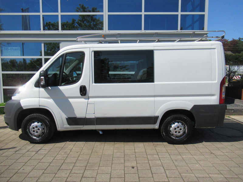 Peugeot Boxer 30 2.2HDi DOKA Dubbelcabine AIRCO - Dostavno vozilo sa zatvorenim sandukom, Dostavno vozilo s dvostrukom kabinom: slika Peugeot Boxer 30 2.2HDi DOKA Dubbelcabine AIRCO - Dostavno vozilo sa zatvorenim sandukom, Dostavno vozilo s dvostrukom kabinom Peugeot Boxer 30 2.2HDi DOKA Dubbelcabine AIRCO - Dostavno vozilo sa zatvorenim sandukom, Dostavno vozilo s dvostrukom kabinom: slika Peugeot Boxer 30 2.2HDi DOKA Dubbelcabine AIRCO - Dostavno vozilo sa zatvorenim sandukom, Dostavno vozilo s dvostrukom kabinom