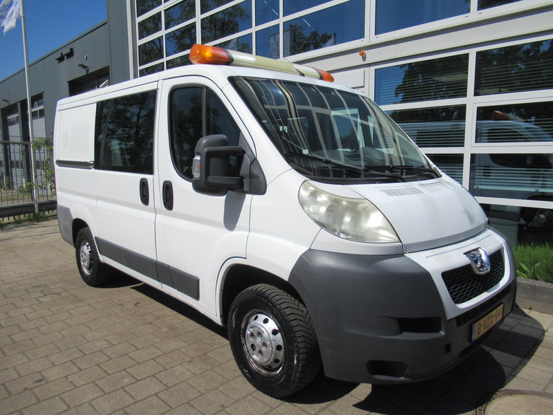Peugeot Boxer 330 2.2 HDI 96KW L1H P+ DOKA Dubbelcabine AIRCO - Mali kombi, Dostavno vozilo s dvostrukom kabinom: slika Peugeot Boxer 330 2.2 HDI 96KW L1H P+ DOKA Dubbelcabine AIRCO - Mali kombi, Dostavno vozilo s dvostrukom kabinom Peugeot Boxer 330 2.2 HDI 96KW L1H P+ DOKA Dubbelcabine AIRCO - Mali kombi, Dostavno vozilo s dvostrukom kabinom: slika Peugeot Boxer 330 2.2 HDI 96KW L1H P+ DOKA Dubbelcabine AIRCO - Mali kombi, Dostavno vozilo s dvostrukom kabinom