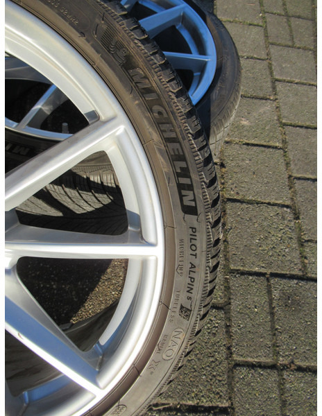 Porsche 911 992 20-/21 Carrera S Winterbanden Set Wielen - Kompletan kotač za Automobil: slika Porsche 911 992 20-/21 Carrera S Winterbanden Set Wielen - Kompletan kotač za Automobil Porsche 911 992 20-/21 Carrera S Winterbanden Set Wielen - Kompletan kotač za Automobil: slika Porsche 911 992 20-/21 Carrera S Winterbanden Set Wielen - Kompletan kotač za Automobil