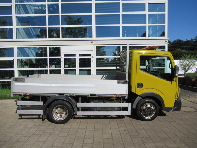 Renault Maxity 2.5DCi 107KW Airco Open laadbak Twist Lock - Dostavno vozilo s ravnom platformom: slika Renault Maxity 2.5DCi 107KW Airco Open laadbak Twist Lock - Dostavno vozilo s ravnom platformom Renault Maxity 2.5DCi 107KW Airco Open laadbak Twist Lock - Dostavno vozilo s ravnom platformom: slika Renault Maxity 2.5DCi 107KW Airco Open laadbak Twist Lock - Dostavno vozilo s ravnom platformom