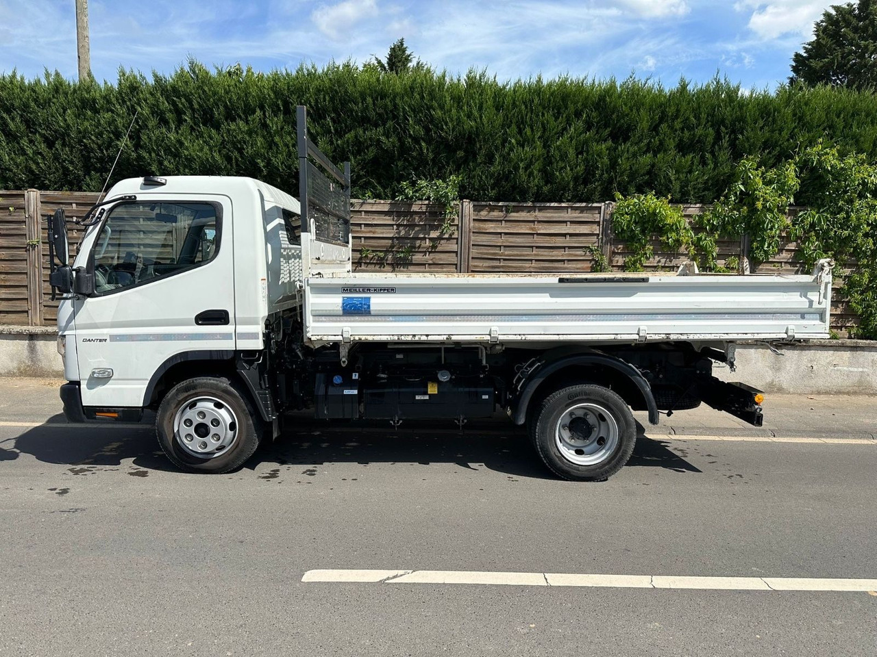 FUSO Canter 7C18/Meiller 3-S-K*Top-Deal!* - Mali kamion kiper: slika FUSO Canter 7C18/Meiller 3-S-K*Top-Deal!* - Mali kamion kiper FUSO Canter 7C18/Meiller 3-S-K*Top-Deal!* - Mali kamion kiper: slika FUSO Canter 7C18/Meiller 3-S-K*Top-Deal!* - Mali kamion kiper