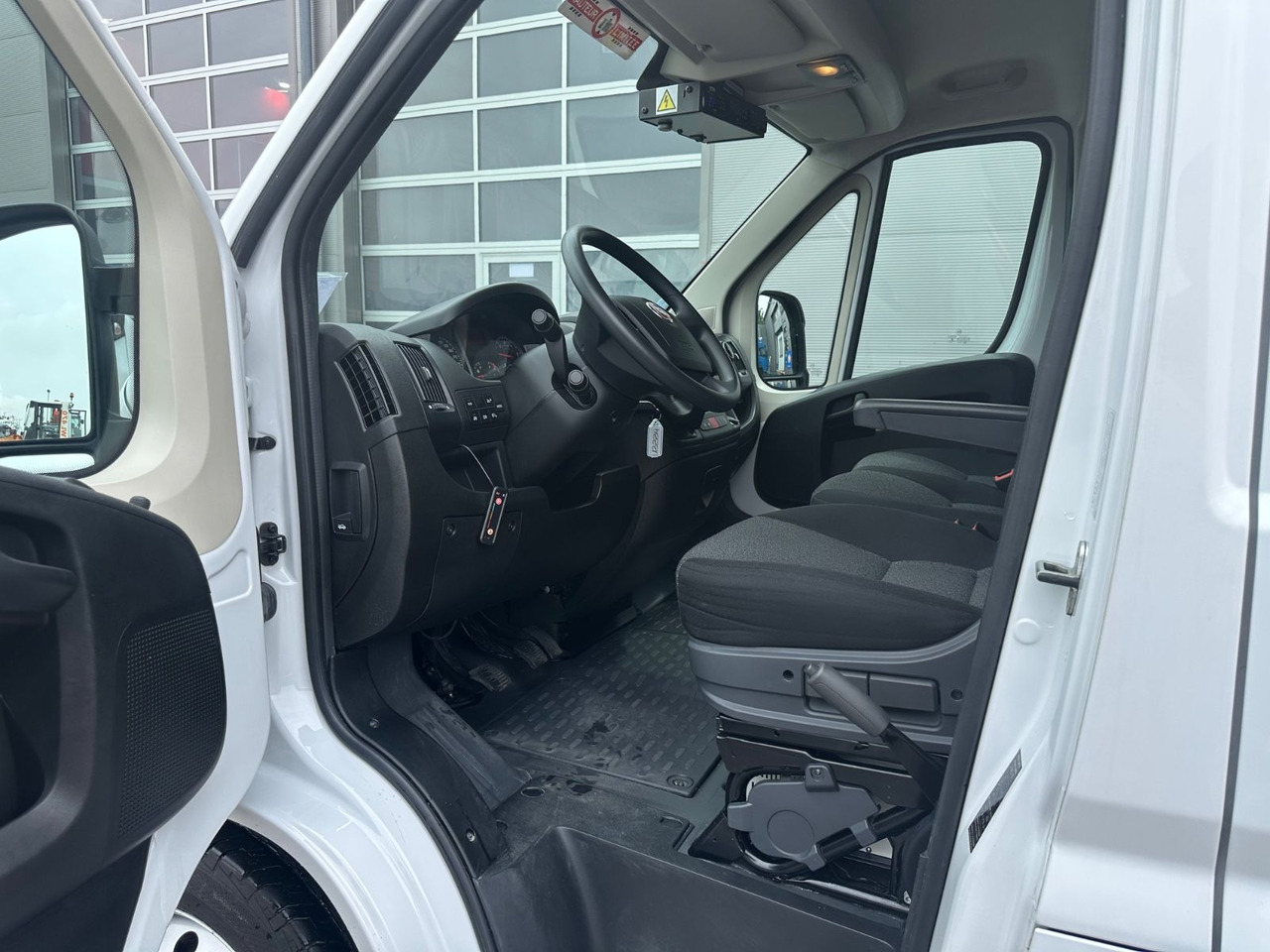 Dostavno vozilo hladnjača Fiat Ducato Isberg Pharma-Kühler -30°C/4°C/22°C: slika Dostavno vozilo hladnjača Fiat Ducato Isberg Pharma-Kühler -30°C/4°C/22°C Dostavno vozilo hladnjača Fiat Ducato Isberg Pharma-Kühler -30°C/4°C/22°C: slika Dostavno vozilo hladnjača Fiat Ducato Isberg Pharma-Kühler -30°C/4°C/22°C