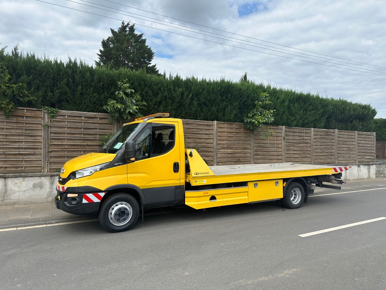 Iveco Daily 70c18 Schiebeplateau/Seilwinde/Klima - Kamion za vuču: slika Iveco Daily 70c18 Schiebeplateau/Seilwinde/Klima - Kamion za vuču Iveco Daily 70c18 Schiebeplateau/Seilwinde/Klima - Kamion za vuču: slika Iveco Daily 70c18 Schiebeplateau/Seilwinde/Klima - Kamion za vuču