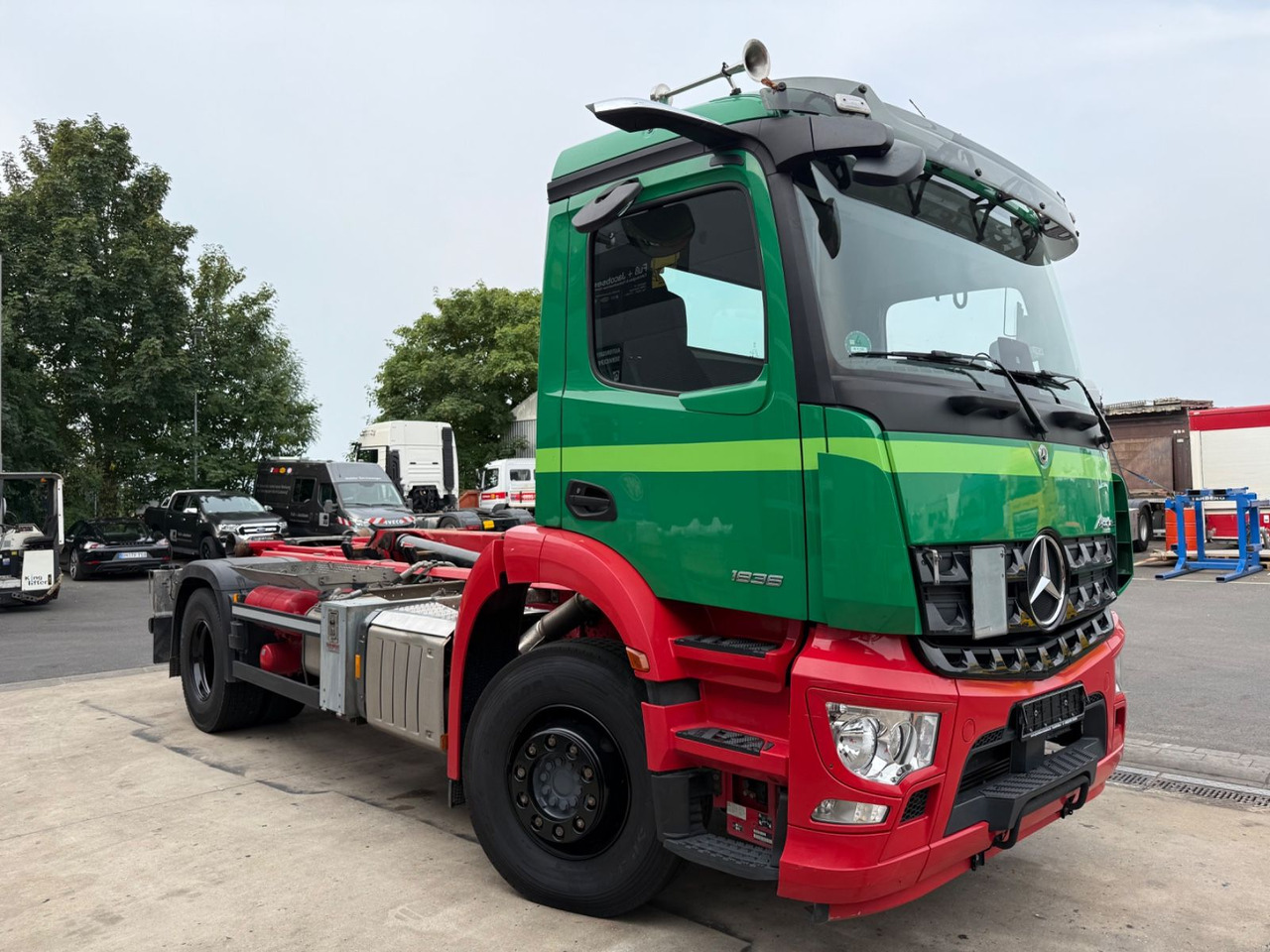 Mercedes-Benz Arocs 1836/10,7L/Hiab Ultima 14S/4x2/Autom./Top - Kamion s kukastom dizalicom: slika Mercedes-Benz Arocs 1836/10,7L/Hiab Ultima 14S/4x2/Autom./Top - Kamion s kukastom dizalicom Mercedes-Benz Arocs 1836/10,7L/Hiab Ultima 14S/4x2/Autom./Top - Kamion s kukastom dizalicom: slika Mercedes-Benz Arocs 1836/10,7L/Hiab Ultima 14S/4x2/Autom./Top - Kamion s kukastom dizalicom