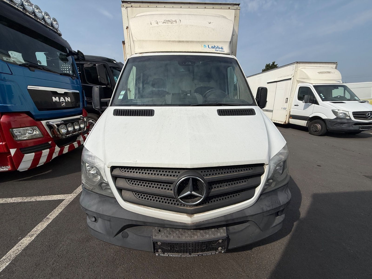 Mercedes-Benz Sprinter II 516 CDI Automatik/LBW/Koffer/Kamera - Dostavno vozilo sa zatvorenim sandukom: slika Mercedes-Benz Sprinter II 516 CDI Automatik/LBW/Koffer/Kamera - Dostavno vozilo sa zatvorenim sandukom Mercedes-Benz Sprinter II 516 CDI Automatik/LBW/Koffer/Kamera - Dostavno vozilo sa zatvorenim sandukom: slika Mercedes-Benz Sprinter II 516 CDI Automatik/LBW/Koffer/Kamera - Dostavno vozilo sa zatvorenim sandukom