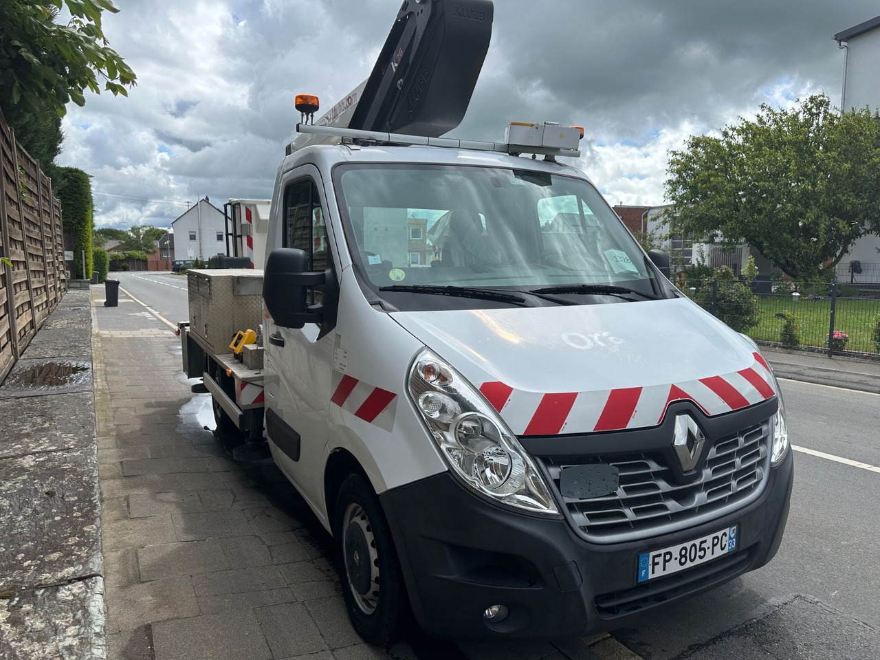 Renault Master III Steiger/11,2m/3,5t/Klubb K26/Klima - Podizna platforma montirana na kamion: slika Renault Master III Steiger/11,2m/3,5t/Klubb K26/Klima - Podizna platforma montirana na kamion Renault Master III Steiger/11,2m/3,5t/Klubb K26/Klima - Podizna platforma montirana na kamion: slika Renault Master III Steiger/11,2m/3,5t/Klubb K26/Klima - Podizna platforma montirana na kamion