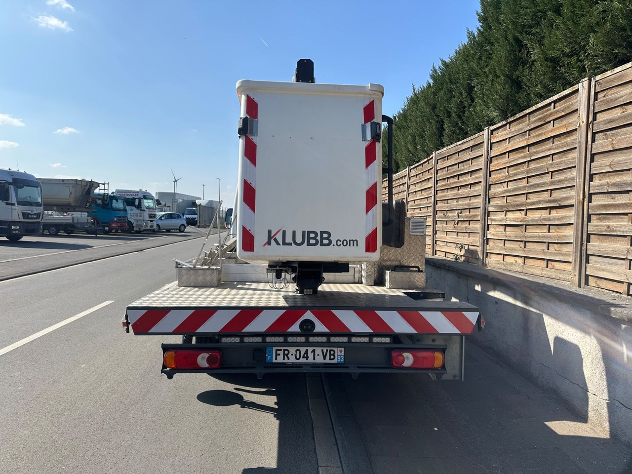 Renault Master III*Steiger 12m*orig.km*Topzustand* Renault Master III/Steiger 11,2m/orig.km*Topzustand* - Podizna platforma montirana na kamion, Dostavno vozilo: slika Renault Master III*Steiger 12m*orig.km*Topzustand* Renault Master III/Steiger 11,2m/orig.km*Topzustand* - Podizna platforma montirana na kamion, Dostavno vozilo Renault Master III*Steiger 12m*orig.km*Topzustand* Renault Master III/Steiger 11,2m/orig.km*Topzustand* - Podizna platforma montirana na kamion, Dostavno vozilo: slika Renault Master III*Steiger 12m*orig.km*Topzustand* Renault Master III/Steiger 11,2m/orig.km*Topzustand* - Podizna platforma montirana na kamion, Dostavno vozilo