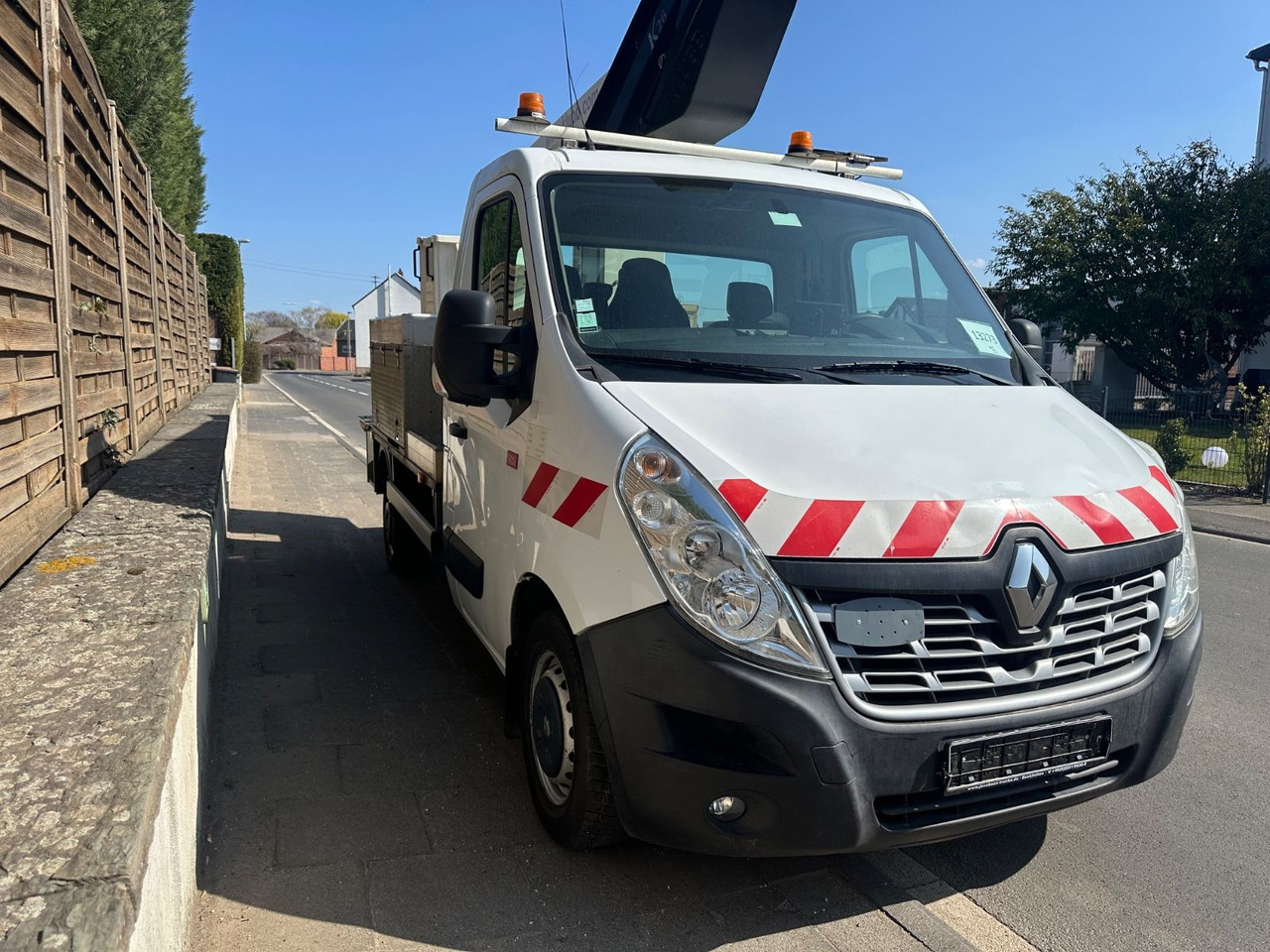 Renault Master Renault Master - Podizna platforma montirana na kamion, Dostavno vozilo: slika Renault Master Renault Master - Podizna platforma montirana na kamion, Dostavno vozilo Renault Master Renault Master - Podizna platforma montirana na kamion, Dostavno vozilo: slika Renault Master Renault Master - Podizna platforma montirana na kamion, Dostavno vozilo