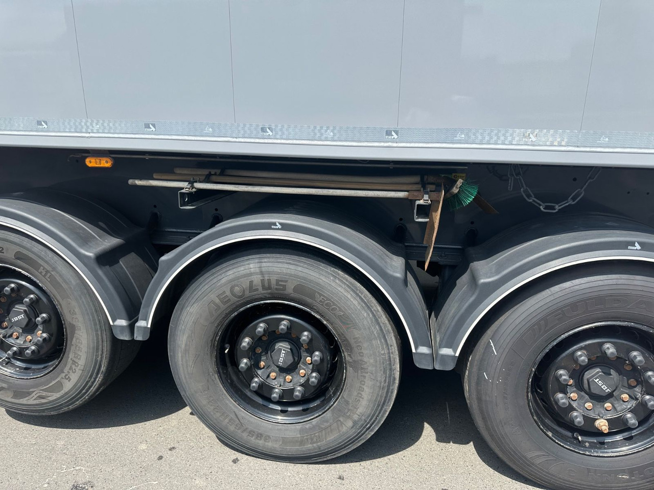Stas S300CX/AgroSTAR/49m³/2x Lift/ Alu - Kiper poluprikolica: slika Stas S300CX/AgroSTAR/49m³/2x Lift/ Alu - Kiper poluprikolica Stas S300CX/AgroSTAR/49m³/2x Lift/ Alu - Kiper poluprikolica: slika Stas S300CX/AgroSTAR/49m³/2x Lift/ Alu - Kiper poluprikolica