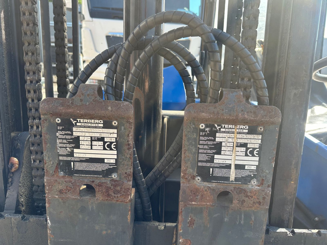 Terberg TKL-M 1x3 Kinglifter Mitnahmestapler*TOP - Diesel viličar: slika Terberg TKL-M 1x3 Kinglifter Mitnahmestapler*TOP - Diesel viličar Terberg TKL-M 1x3 Kinglifter Mitnahmestapler*TOP - Diesel viličar: slika Terberg TKL-M 1x3 Kinglifter Mitnahmestapler*TOP - Diesel viličar