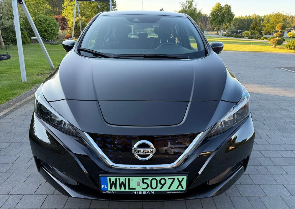 Nissan Leaf 40kWh Acenta - Automobil: slika Nissan Leaf 40kWh Acenta - Automobil Nissan Leaf 40kWh Acenta - Automobil: slika Nissan Leaf 40kWh Acenta - Automobil