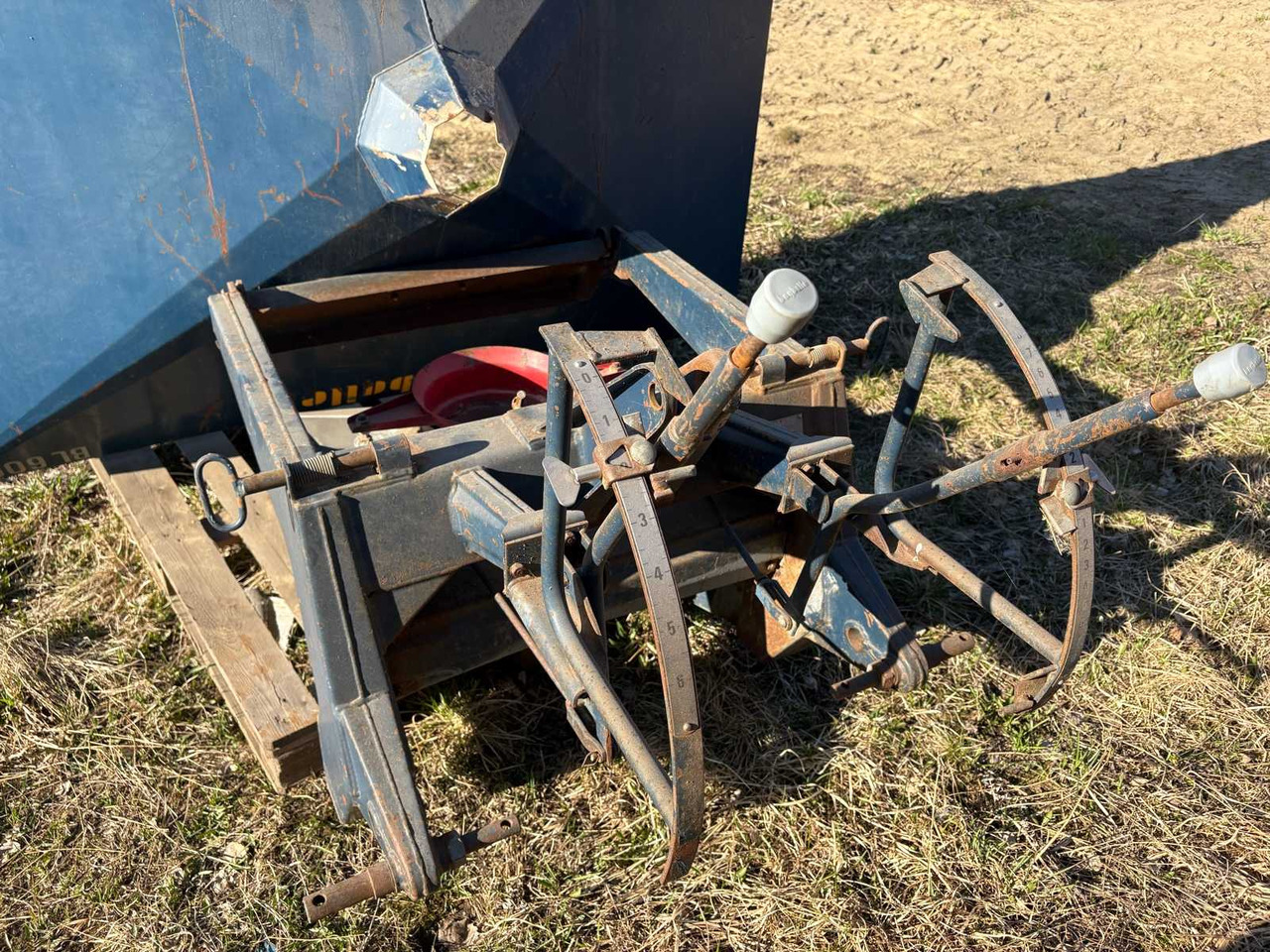 Fertilizer spreader Bogballe BL600/800/1000 - Rasipač gnojiva: slika Fertilizer spreader Bogballe BL600/800/1000 - Rasipač gnojiva Fertilizer spreader Bogballe BL600/800/1000 - Rasipač gnojiva: slika Fertilizer spreader Bogballe BL600/800/1000 - Rasipač gnojiva