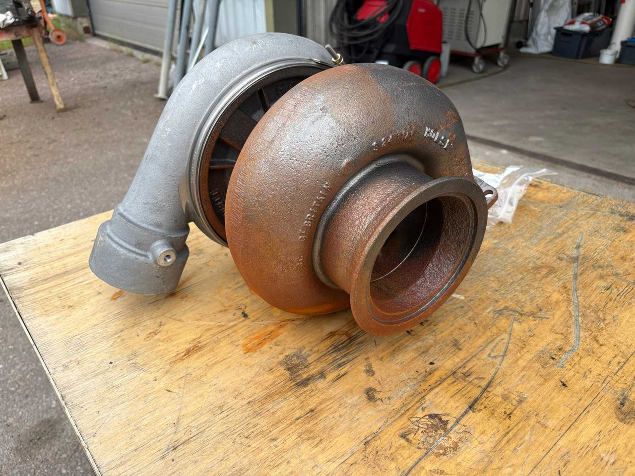 Industrial Turbo Holset HX80/HC5A - Turbo za Građevinski strojevi: slika Industrial Turbo Holset HX80/HC5A - Turbo za Građevinski strojevi Industrial Turbo Holset HX80/HC5A - Turbo za Građevinski strojevi: slika Industrial Turbo Holset HX80/HC5A - Turbo za Građevinski strojevi
