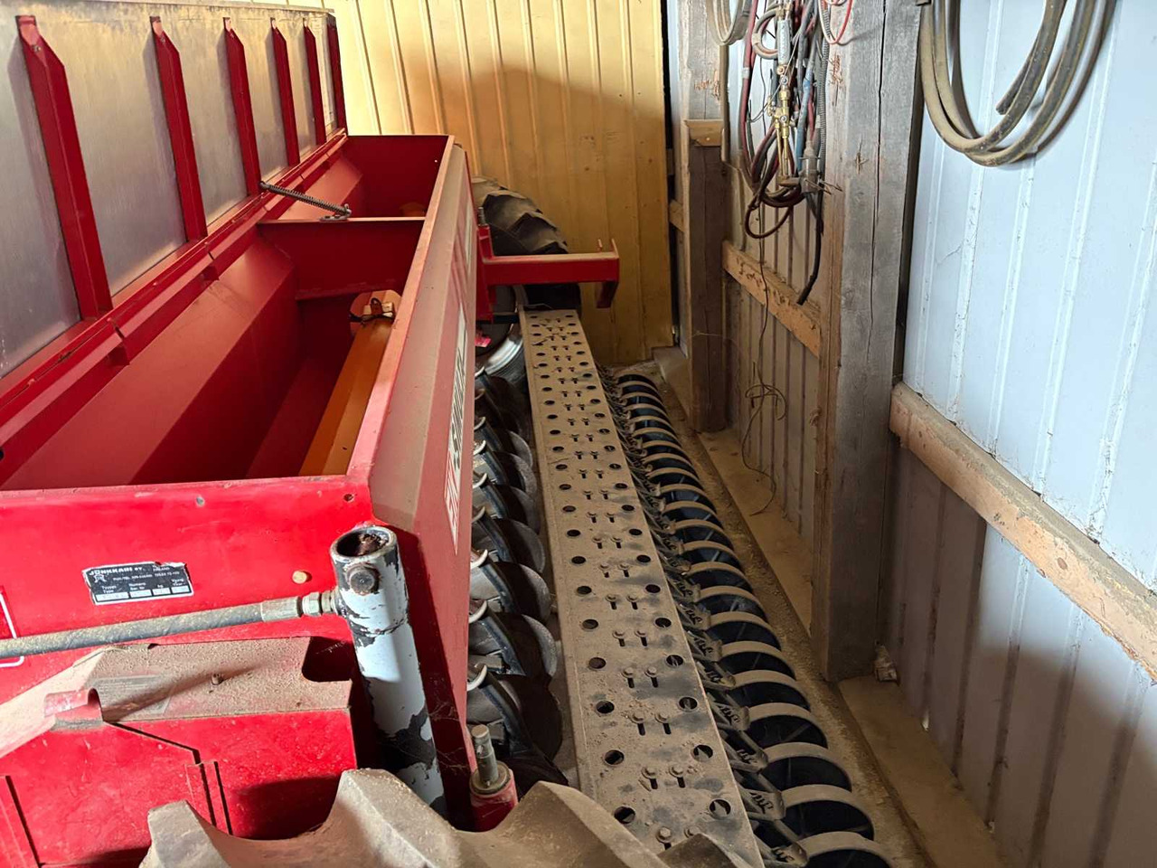 Seed drill Simulta-Junkkari 3000 - Sijačica: slika Seed drill Simulta-Junkkari 3000 - Sijačica Seed drill Simulta-Junkkari 3000 - Sijačica: slika Seed drill Simulta-Junkkari 3000 - Sijačica